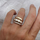 Χρυσό Δαχτυλίδι με Λαμπερή Πέτρα